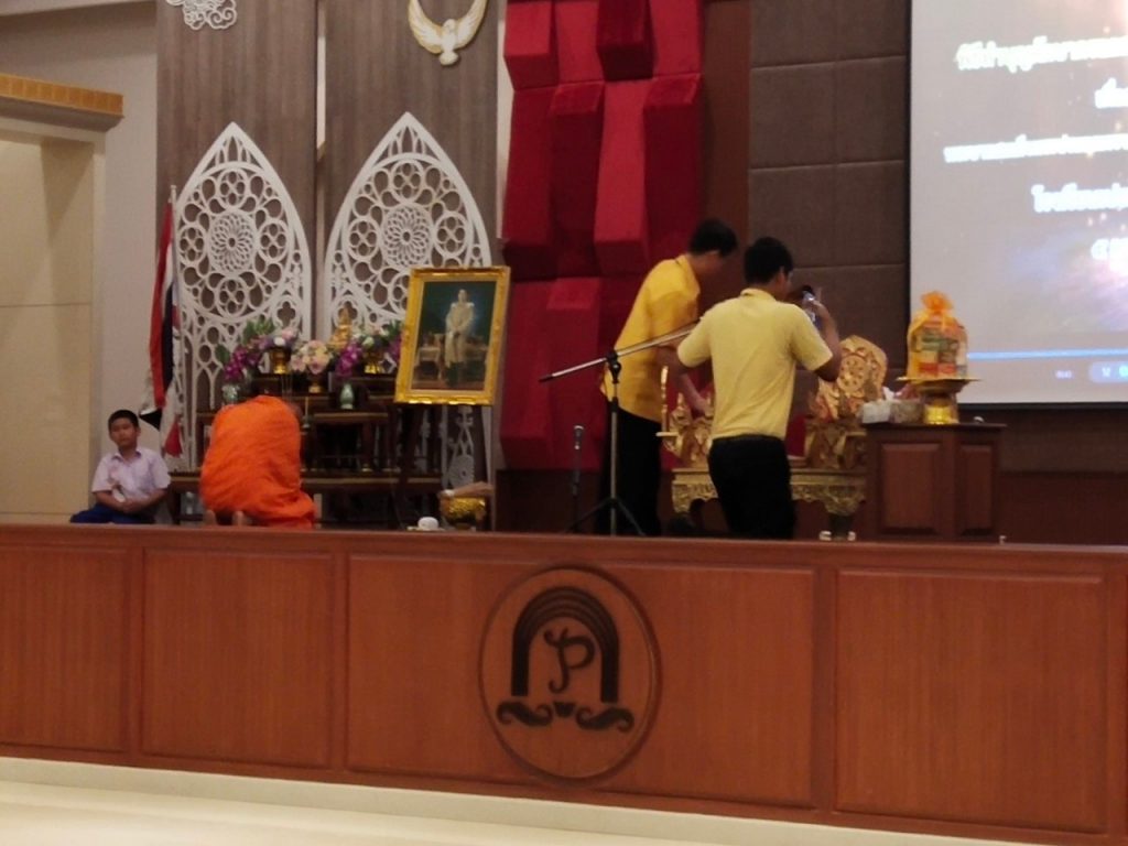 Offering alms to monks And cast a candle in the rainy season Academic Year 2019